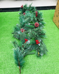 Dây thông 4 Loại lá phun sơn có trang trí dài 2m1 