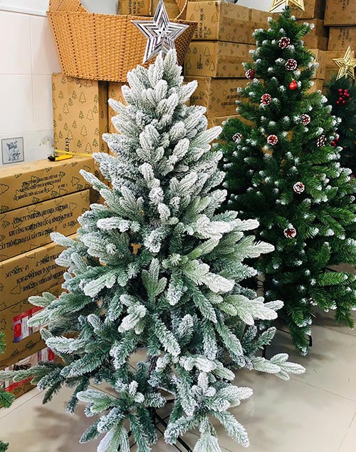 Cây Thông PE 2 Loại Lá Phủ Tuyết New 